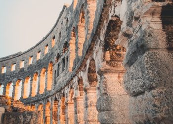 Italia un anno dopo lo scoppio della pandemia: nuove manovre a sostegno delle famiglie