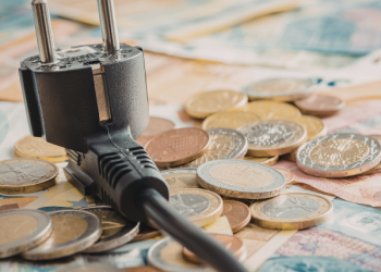 distacco luce gas acqua morosità diritti consumatore