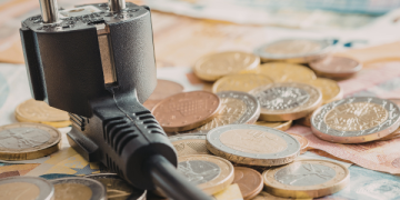 distacco luce gas acqua morosità diritti consumatore